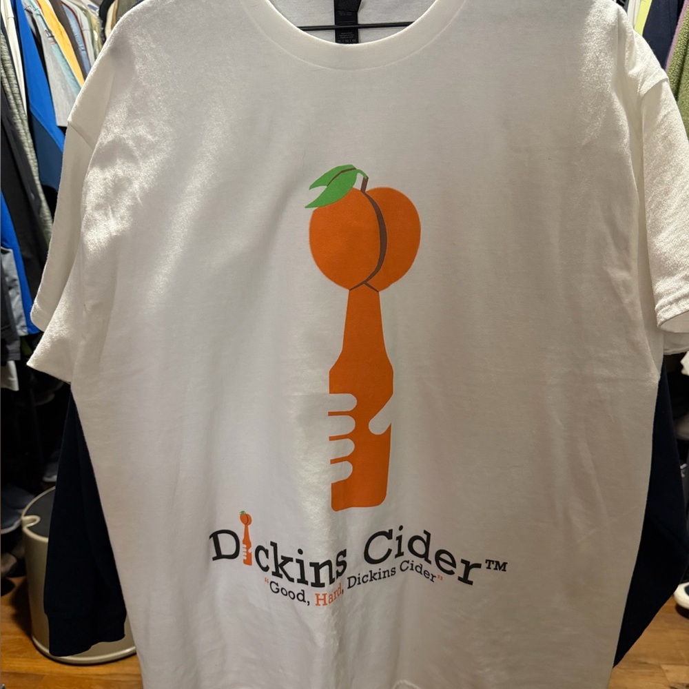 Men’s XL “Dickins Cider” short sleeve T-Shirt